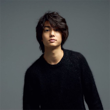 >俳優・伊藤健太郎容疑者　ひき逃げの疑いで逮捕　女性が足を骨折

