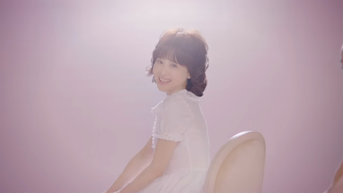 松田聖子40年ぶりに“聖子ちゃんカット”　「青い珊瑚礁」MVで披露
