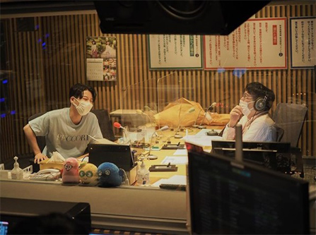 星野源ラジオで新垣結衣との結婚を生報告「世界の景色が変わって見える瞬間」
