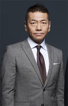 上田晋也コロナ感染「微熱と喉の痛みはあるものの、体調は安定」
