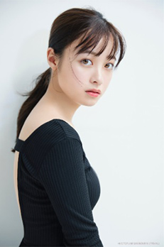 橋本環奈、コロナに感染で舞台「千と千尋の神隠し」4公演中止「声が出づらい状態」
