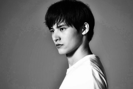 岡田健史 改め 水上恒司、インスタ開設し初投稿「よろしゅうお願いシャス！」岡田健史から本名に改名
