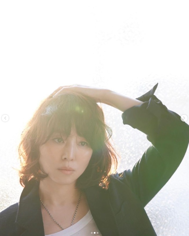 石田ゆり子、「lily(リリー)」の初ミニアルバムをインスタで紹介
