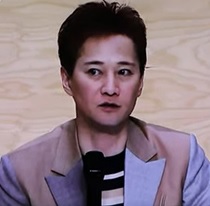 中居正広、体調不良で1か月活動休止　所属事務所が発表「本人の気持ちは至って前向き」 
