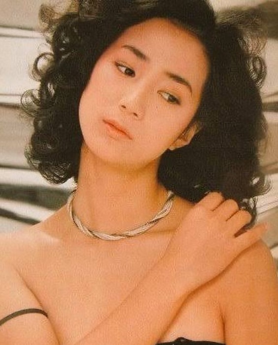 松原千明さん、ハワイで急死　64歳 元夫・石田純一「仲が良かった娘が一番ショックだと思う」
