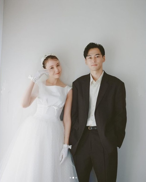 トリンドル玲奈が山本直寛と結婚　インスタにウェディングドレス姿のツーショット
