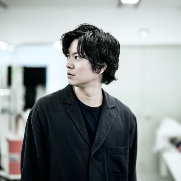 NEWS加藤シゲアキが結婚発表「表現の場においてはさらなる高みを目指す所存」
