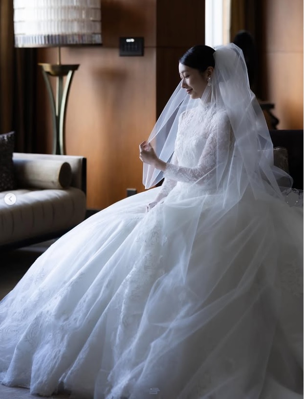 波留と高杉真宙が結婚　インスタにウェディングドレス＆白無垢姿投稿
