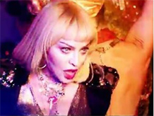 マドンナの新曲MVの銃乱射シーンに事件の生存者がクレーム