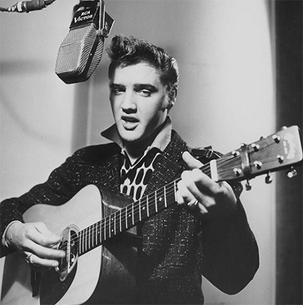 >プレスリーの伝説のギターが１億４０００万円で落札