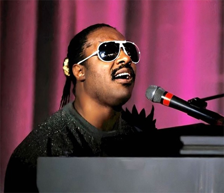 >スティーヴィー・ワンダー、腎臓移植で「30歳若返った」
