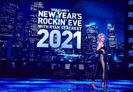 ジェニファー・ロペスらタイムズスクエアで医療従事者のためにニューイヤーイヴのパフォーマンス
