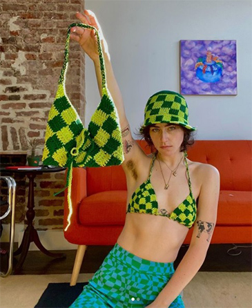 カマラ・ハリス副大統領の継娘エラ・エムホフ、米大手モデル事務所と契約
