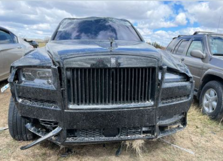 米メイクモーグルのジェフリー・スター、交通事故で入院　大破したロールスロイスをインスタ公開
