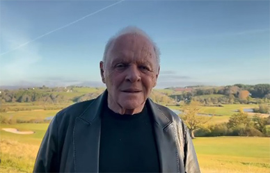 アンソニー・ホプキンス、主演男優賞発表時にウェールズの田園地帯で眠っていた 大逆転劇の舞台裏
