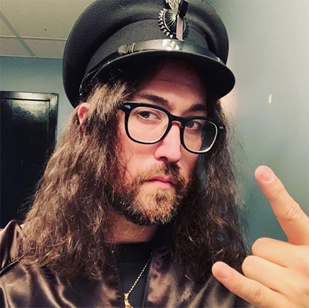 ショーン・レノン、アジア人差別問題にツイッターでメッセージ
