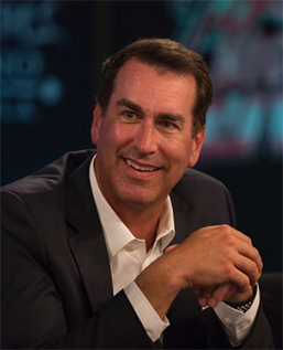 米俳優ロブ・リグル、「妻は私をスパイしていた!」隠しカメラを仕掛けられた 
