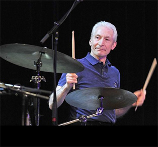 ローリング・ストーンズのチャーリー・ワッツが北米ツアーに不参加
