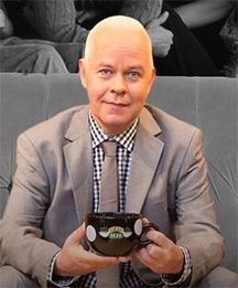 ジェニファー・アニストンら「フレンズ」出演者、ジェームズ・マイケル・タイラーさんを追悼