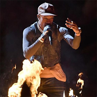 トラヴィス・スコットのコーチェラ出演中止を求め５５００人が署名 
