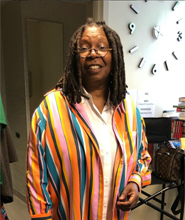 ウーピー・ゴールドバーグ、ホロコーストについての反ユダヤ的発言を謝罪「まだ学んでいる最中」 
