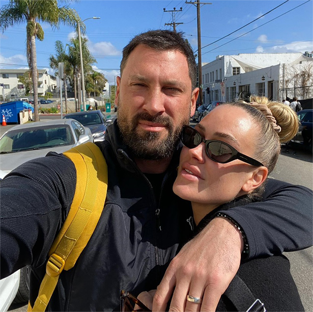 ウクライナ出身のダンサー、キエフから動画を投稿しメッセージ「国全体で戦争に参加するよう呼びかけられている」
