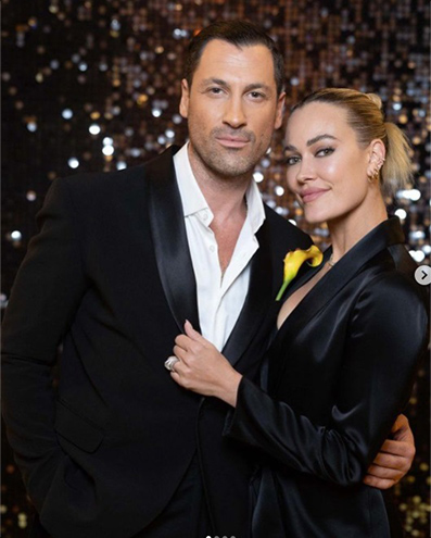 マクシム・チェルコフスキーがウクライナから米国に帰国し妻と再会 
