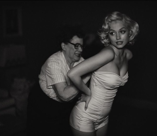 アナ・デ・アルマスがマリリン・モンローに　「ブロンド」の予告編公開 
