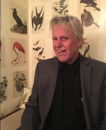 ゲイリー・ビジー、女性のお尻をつかむなどした性的犯罪で訴追される 
