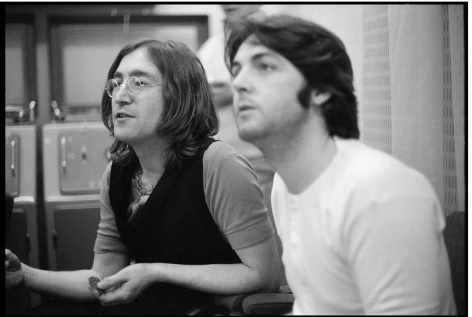  ジョン・レノンがポール・マッカートニーに宛てた辛らつな手紙が960万円で落札
