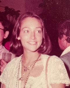 「ロミオとジュリエット」のオリヴィア・ハッセーらが映画会社を性的虐待で提訴 660億円の賠償請求