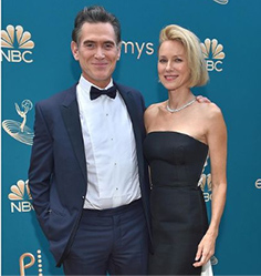 ナオミ・ワッツとビリー・クラダップが結婚か　ウェディングドレスとお揃いの指輪で帰宅