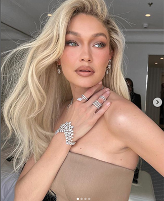 ジジ・ハディッド、ケイマン諸島で大麻所持で逮捕 罰金14万円