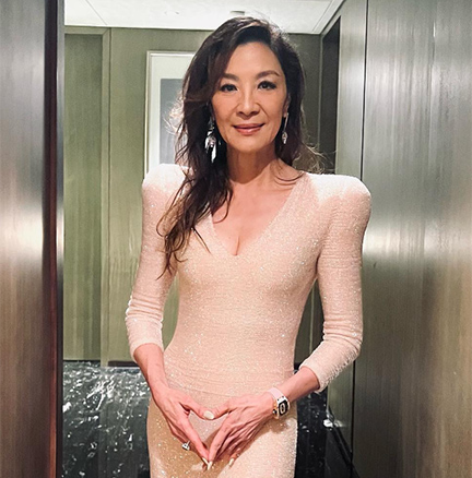 ミシェル・ヨー、元フェラーリCEOと19年間の婚約の末に結婚　F1レーサーも祝福