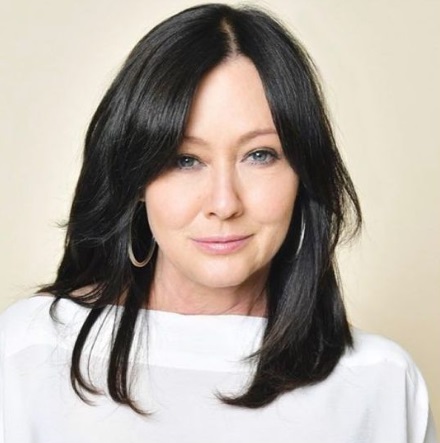 米女優シャナン・ドハーティさん死去　53歳　乳がんと闘病　「ビバリーヒルズ高校白書」など