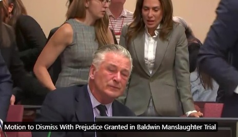 アレック・ボールドウィンの「ラスト」誤射事件裁判　判事が過失致死罪の訴追をを却下
