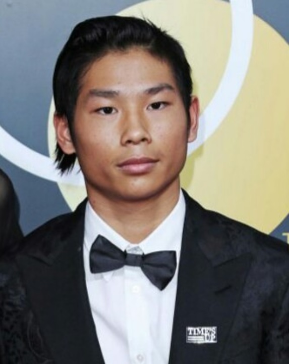  アンジェリーナ・ジョリーとブラッド・ピットの次男パックスさんがEバイクで衝突事故　ノーヘルで頭部を負傷し病院に救急搬送