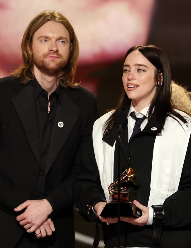 第68回グラミー賞　ビリー・アイリッシュ、バッド・バーニーがICEを痛烈批判