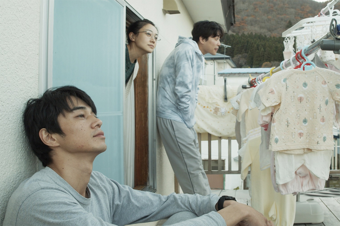 「草の響き」東出昌大が函館の街を走り続ける心を病んだ主人公を熱演