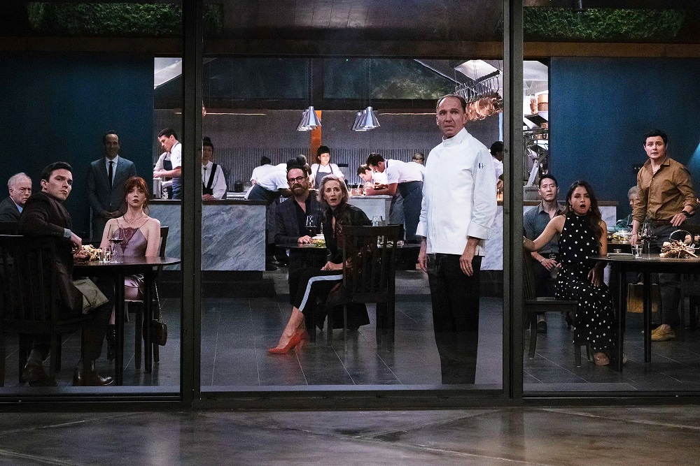 「ザ・メニュー」孤島の高級レストランでカリスマシェフがふるまう”驚愕メニュー“
