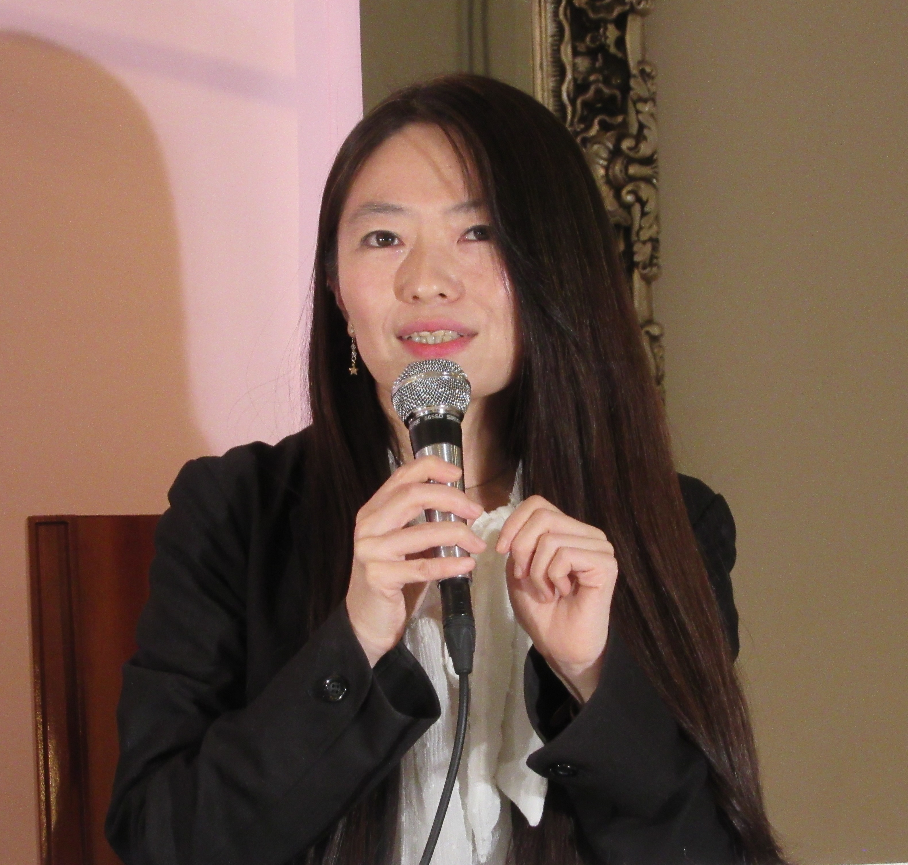 映画「魔女の香水」公開決定記者会見　黒木瞳、桜井日奈子ら登壇
