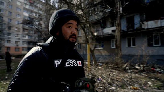 「戦場記者」ガザ、ウクライナなど戦争の現場で取材する日本人特派員の迫真のドキュメント
