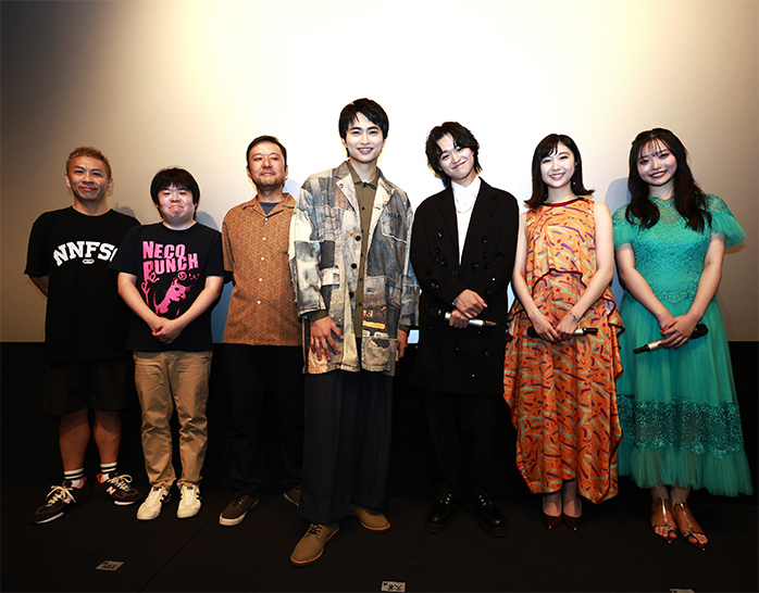 ホラー映画「ヒッチハイク」公開記念舞台挨拶　大倉空人、中村守里、平野宏周、高鶴桃羽、山田雅史監督が登壇 