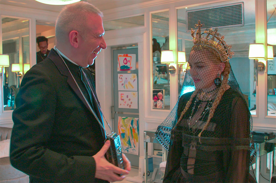 マドンナ誕生日記念「ジャンポール・ゴルチエのファッション狂騒劇」出演シーン解禁