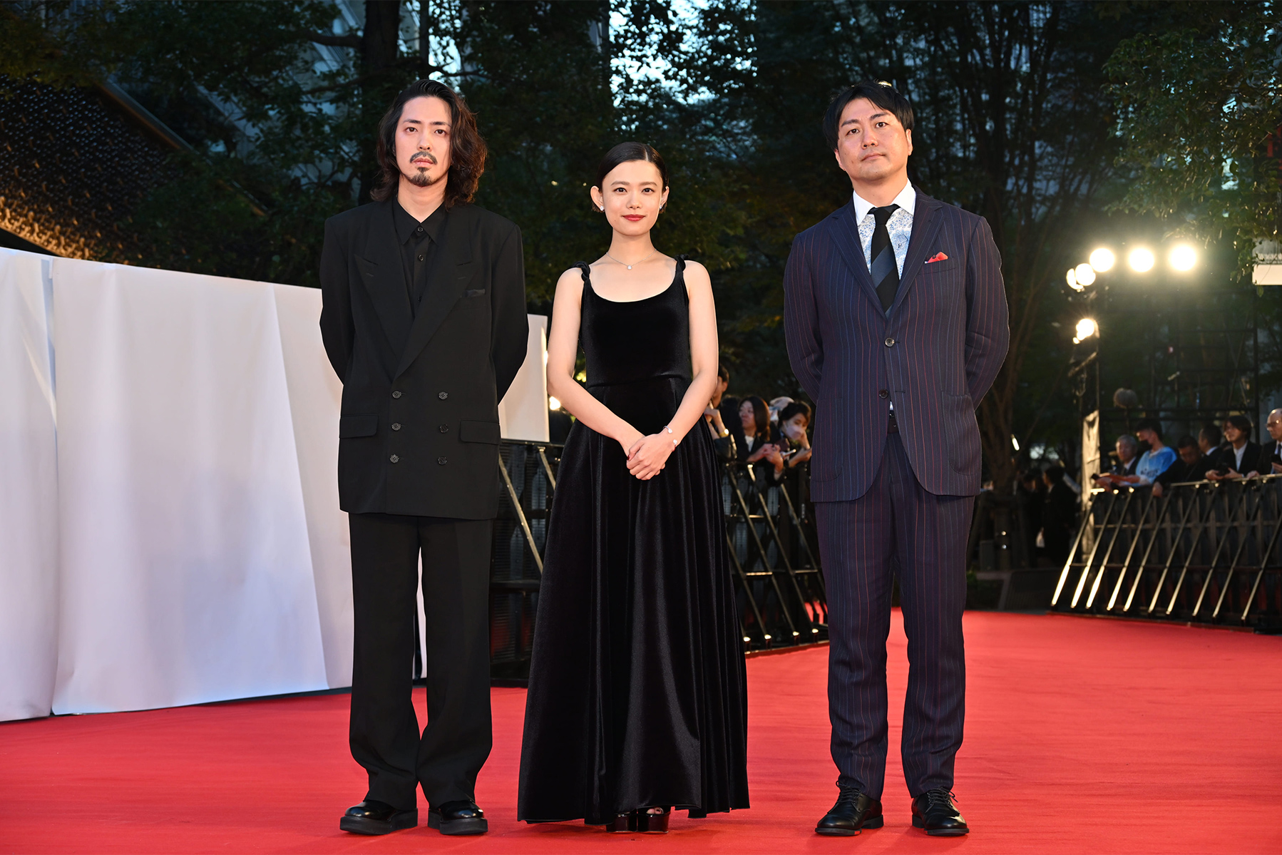 第36 回東京国際映画祭 役所広司、杉咲花、浜辺美波、神木隆之介、稲垣吾郎らがレッドカーペットに登場