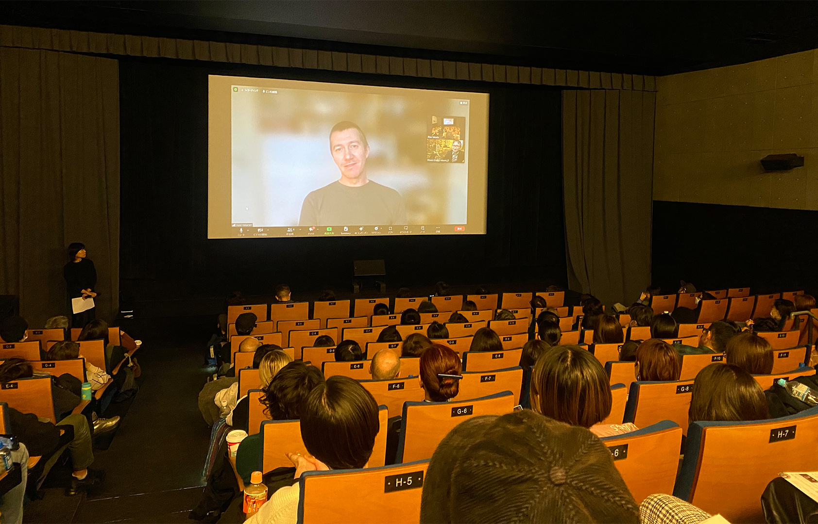 アキ・カウリスマキ監督「枯れ葉」の公開記念 出演俳優舞台挨拶