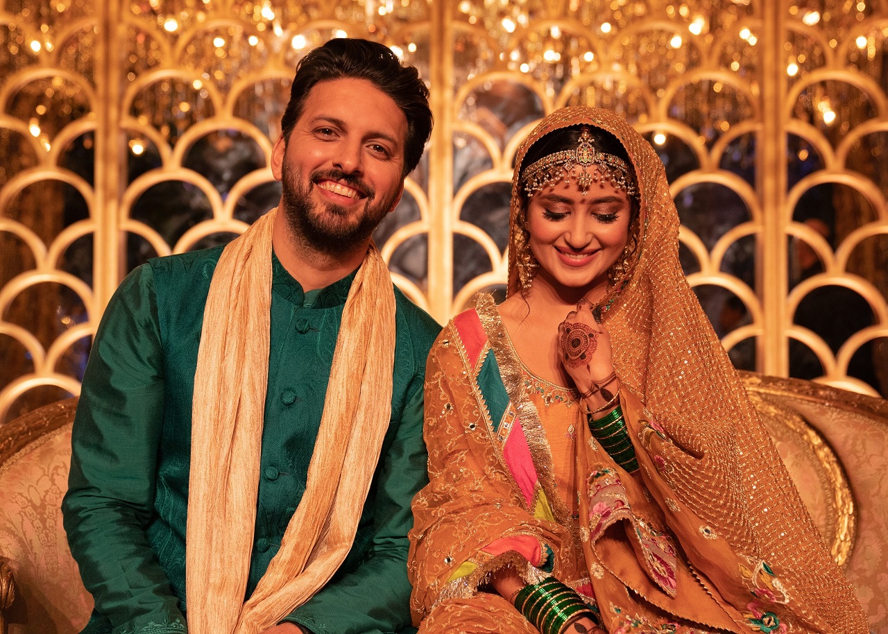 「きっと、それは愛じゃない」リリー・ジェームズのインタビュー映像公開