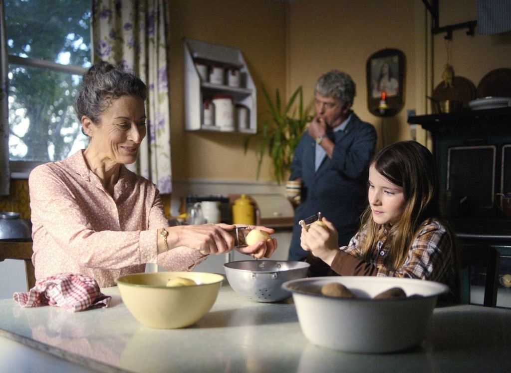 「コット、はじまりの夏」静かな少女がひと夏の体験で目覚めた自我と家族愛
