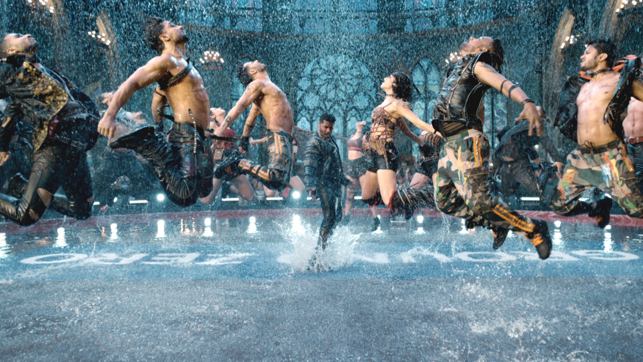 「ストリートダンサー」ロンドンで生まれ育ったインド系、パキスタン系の若者たちが異次元のダンスバトル
