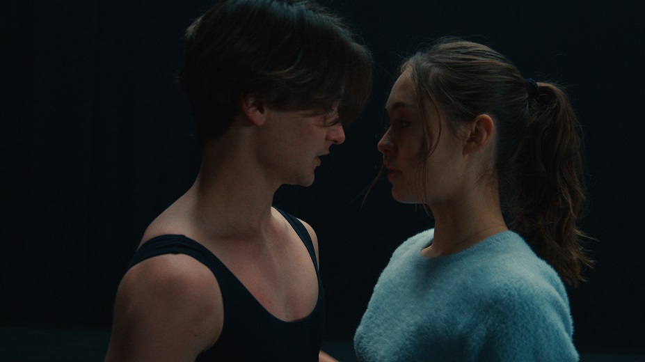 映画「RED SHOES/レッド・シューズ」主演ジュリエット・ドハーティ＆バレエダンサー、ジョエル・バークのインタビュー映像公開
